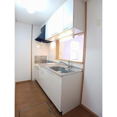 ソレイユ 102【管理NO：1-013877701-01020】 ★家具家電は申し込み後に搬入します★の物件画像