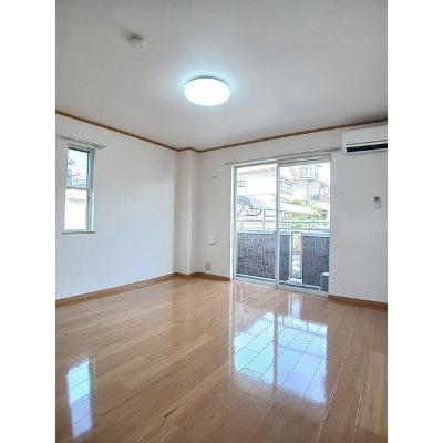 モンドミュール 101【管理NO：1-012591801-01010】 ★家具家電は申し込み後に搬入します★の物件画像