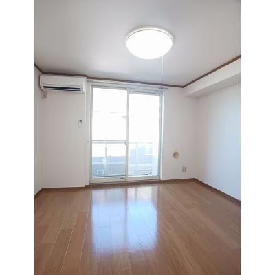 サプリーム２ 202【管理NO：1-011793401-02020】 ★家具家電は申し込み後に搬入します★の物件画像