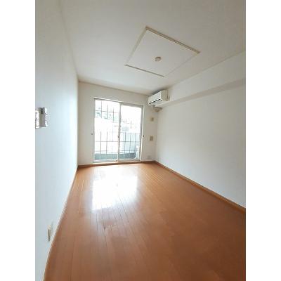 リヴァーグレイスＣ 102【管理NO：1-013869903-01020】 ★家具家電は申し込み後に搬入しますの物件画像