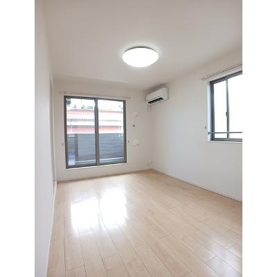Ｊｕｎ（ジュン） 204【管理NO：1-021489001-02040】 ★家具家電は申し込み後に搬入します★の物件画像