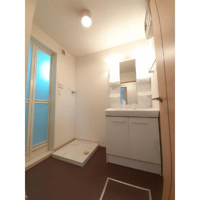 フォルムＭモデナ　Ⅱ 201【管理NO：1-018577001-02010】 ★家具家電は申し込み後に搬入します★の物件画像