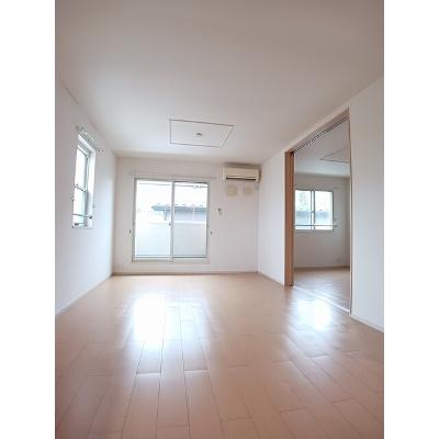 ヒルサイド・ヴィラＳ　Ｂ 201【管理NO：1-017136402-02010】 ★家具家電は申し込み後に搬入しますの物件画像