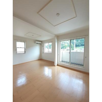 アプローズ　Ａ 201【管理NO：1-016891401-02010】 ★家具家電は申し込み後に搬入します★の物件画像