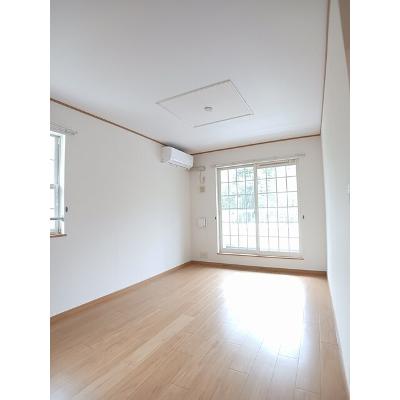 エレガンシア・コリーヌⅤ 201【管理NO：1-013431005-02010】 ★家具家電は申し込み後に搬入しますの物件画像