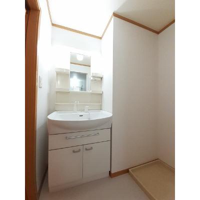 インテリオールＡ 201【管理NO：1-012829401-02010】 ★家具家電は申し込み後に搬入します 2026年07月下旬入居可能の物件画像