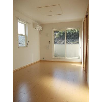リバーサイド　レジデンス　Ｂ 201【管理NO：1-015988002-02010】 ★家具家電は申し込み後に搬入します 2026年07月下旬入居可能の物件画像