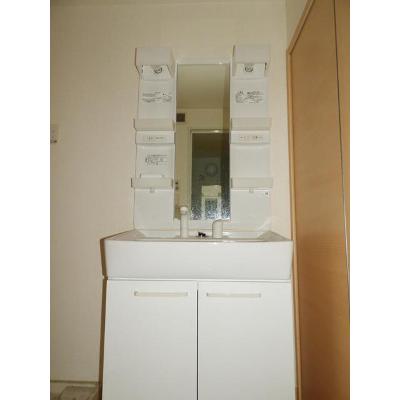 リバーサイド　レジデンス　Ｂ 201【管理NO：1-015988002-02010】 ★家具家電は申し込み後に搬入します 2026年07月下旬入居可能の物件画像