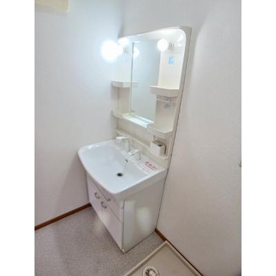 シェーンブルンＡ 102【管理NO：1-012609401-01020】 ★家具家電は申し込み後に搬入します 2026年07月上旬入居可能の物件画像