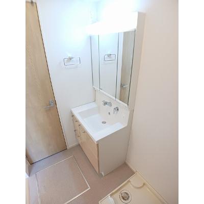 ラメール 102【管理NO：1-028480201-01020】 ★家具家電は申し込み後に搬入しますの物件画像