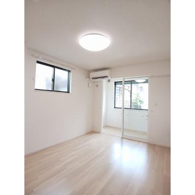 ラメール 101【管理NO：1-028480201-01010】 ★家具家電は申し込み後に搬入しますの物件画像