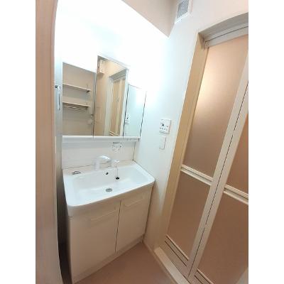 クラール 302【管理NO：1-027342601-03020】 ★家具家電は申し込み後に搬入しますの物件画像