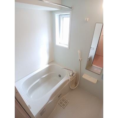 ｂｌｏｏｍ 101【管理NO：1-017921001-01010】 ★家具家電は申し込み後に搬入しますの物件画像