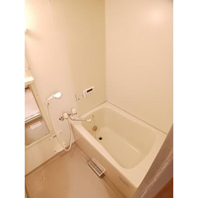 クィーンズコート 201【管理NO：1-007741401-02010】 ★家具家電は申し込み後に搬入しますの物件画像