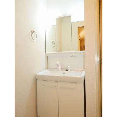 グランディ八重東 204【管理NO：1-026693401-02040】 ★家具家電は申し込み後に搬入します★の物件画像