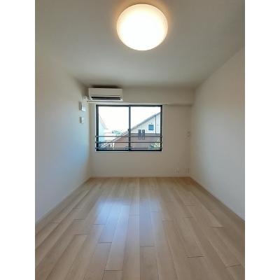 エーデルワイス 203【管理NO：1-025825601-02030】 ★家具家電は申し込み後に搬入します★の物件画像
