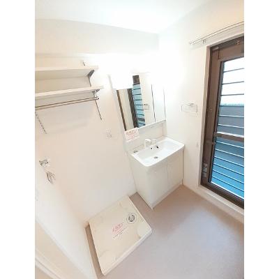 エーデルワイス 203【管理NO：1-025825601-02030】 ★家具家電は申し込み後に搬入します★の物件画像