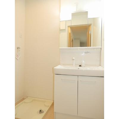 ウッドスプリング千代田Ａ 102【管理NO：1-024995401-01020】 ★家具家電は申し込み後に搬入します★の物件画像
