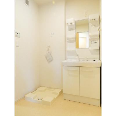 ネオヴィータ　Ⅱ 202【管理NO：1-023511701-02020】 ★家具家電は申し込み後に搬入します★の物件画像