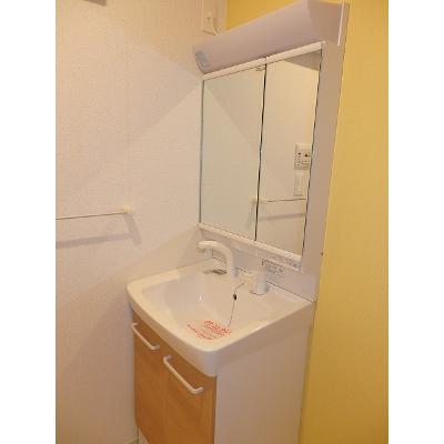 樹（いつき） 101【管理NO：1-020715001-01010】 ★家具家電は申し込み後に搬入します★の物件画像