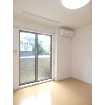 リバティコート 103【管理NO：1-020332001-01030】 ★家具家電は申し込み後に搬入します★の物件画像