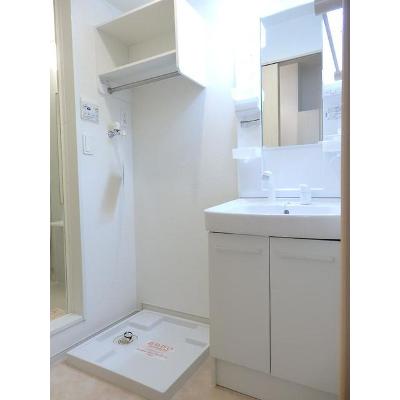 リバティコート 103【管理NO：1-020332001-01030】 ★家具家電は申し込み後に搬入します★の物件画像