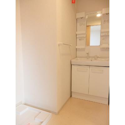 まほら 104【管理NO：1-019550801-01040】 ★家具家電は申し込み後に搬入します★の物件画像