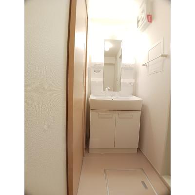 ラ・カーサ・ミーア 201【管理NO：1-017864501-02010】 ★家具家電は申し込み後に搬入します★の物件画像