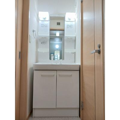 ラピスラズリ 102【管理NO：1-016327301-01020】 ★家具家電は申し込み後に搬入しますの物件画像