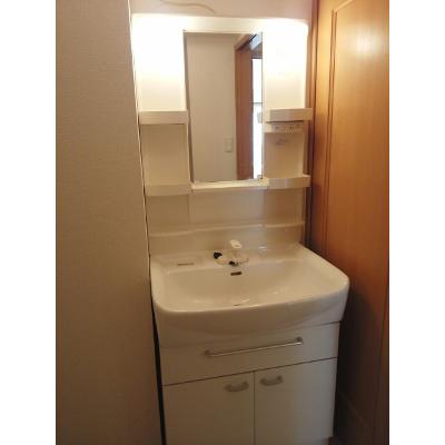 グラースＡ 103【管理NO：1-014226401-01030】 ★家具家電は申し込み後に搬入します★の物件画像