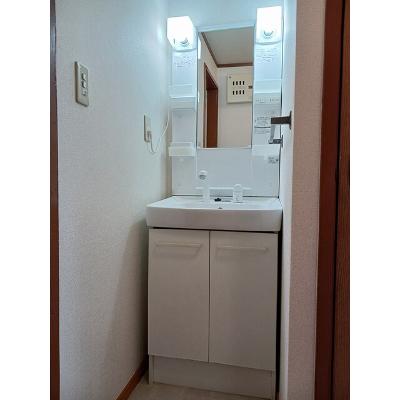 クレストール古谷 201【管理NO：1-007309001-02010】 ★家具家電は申し込み後に搬入します★の物件画像