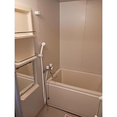 リバ－サイドコ－ト 103【管理NO：1-007245701-01030】 ★家具家電は申し込み後に搬入します★の物件画像