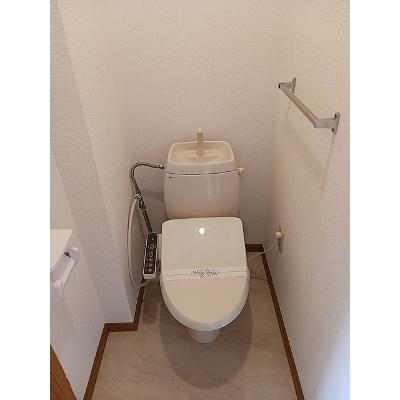 リバ－サイドコ－ト 103【管理NO：1-007245701-01030】 ★家具家電は申し込み後に搬入します★の物件画像
