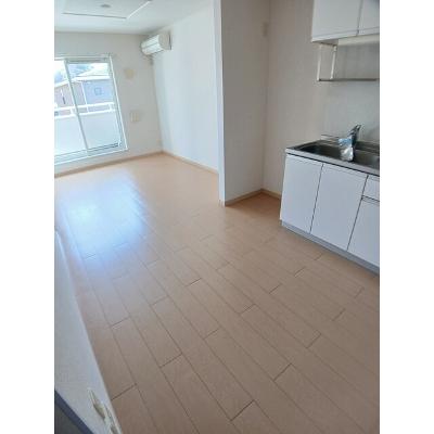 シェトラーゼ 204【管理NO：1-015476101-02040】 ★家具家電は申し込み後に搬入します★の物件画像