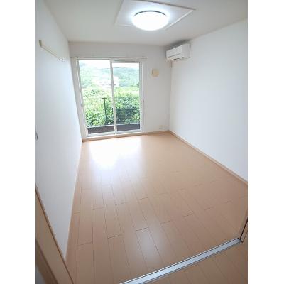 ヴィラ・ハーモニー 102【管理NO：1-015197101-01020】 ★家具家電は申し込み後に搬入します★の物件画像