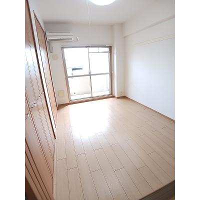 プラシード・ボスコ 206【管理NO：1-015188701-02060】 ★家具家電は申し込み後に搬入します★の物件画像