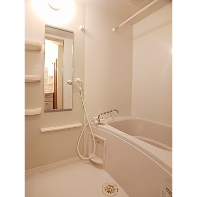 カーサ・モデルノ 101【管理NO：1-014008401-01010】 ★家具家電は申し込み後に搬入しますの物件画像