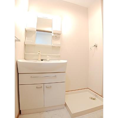アルドーレ　壱番館 103【管理NO：1-013683901-01030】 ★家具家電は申し込み後に搬入します★の物件画像
