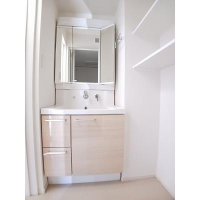 ラーゴム　Ⅰ 103【管理NO：1-027137001-01030】 ★家具家電は申し込み後に搬入します★の物件画像