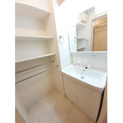 フローラⅠ 102【管理NO：1-025656602-01020】 ★家具家電は申し込み後に搬入します★ ★2026年08月下旬入居可能★の物件画像