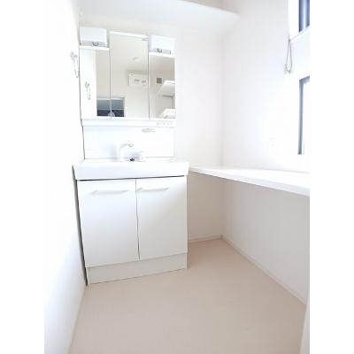 カーサ・ルピナス 202【管理NO：1-025364701-02020】 ★家具家電は申し込み後に搬入します★の物件画像