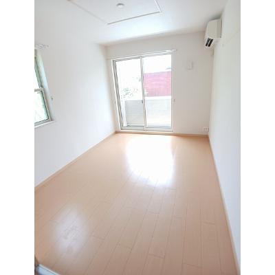 Ｅ’ｓ　Ｇａｒｄｅｎ　Ｂ 103【管理NO：1-017000302-01030】 ★家具家電は申し込み後に搬入します★の物件画像