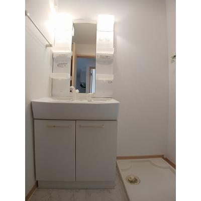 メイプルビュー・プラッツＤ 102【管理NO：1-016235602-01020】 ★家具家電は申し込み後に搬入します★の物件画像
