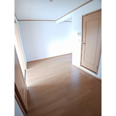 セレンディピティ 203【管理NO：1-012562001-02030】 ★家具家電は申し込み後に搬入します★の物件画像
