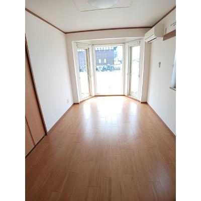 サンエステート 103【管理NO：1-007825301-01030】 ★家具家電は申し込み後に搬入します★の物件画像