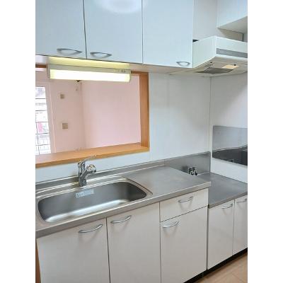 サンハウスヨシキＢ 102【管理NO：1-014561302-01020】 ★家具家電は申し込み後に搬入します★の物件画像