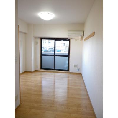 パークサイドパレス 203【管理NO：1-012126401-02030】 ★家具家電は申し込み後に搬入します 2026年08月下旬入居可能の物件画像