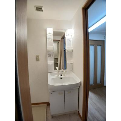 ラ・メゾン・カシェ 103【管理NO：1-011568901-01030】 ★家具家電は申し込み後に搬入しますの物件画像