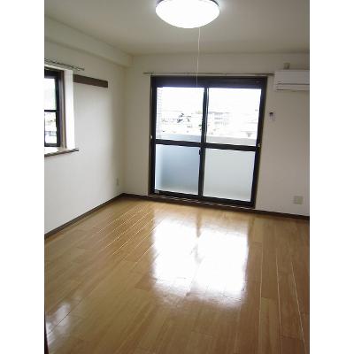 シャン・ド・フレーズ 301【管理NO：1-007978501-03010】 ★家具家電は申し込み後に搬入しますの物件画像