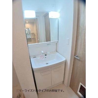 ホワイト　フォックス　Ⅱ 102【管理NO：1-028349202-01020】 ★家具家電は申し込み後に搬入します 2026年09月上旬入居可能の物件画像